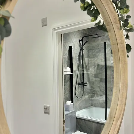 Apartment The Yorkshire Crown - Luxury - Free Parking Nearby *