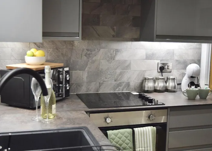 The Yorkshire Crown - Luxury - Free Parking Nearby