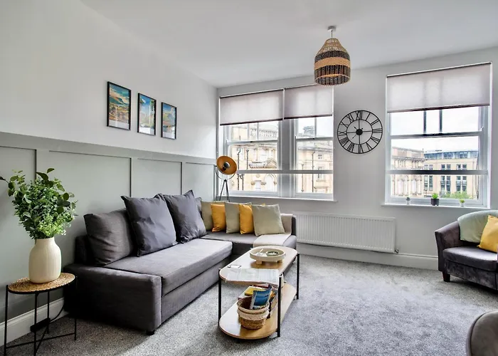 The Yorkshire Crown - Luxury - Free Parking Nearby *