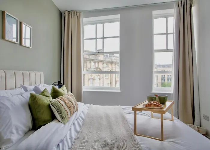 The Yorkshire Crown - Luxury - Free Parking Nearby * Harrogate